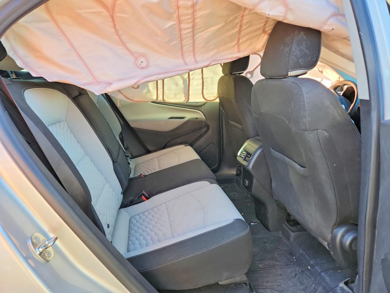 2018 Chevrolet Equinox Ls - zdjęcie 11