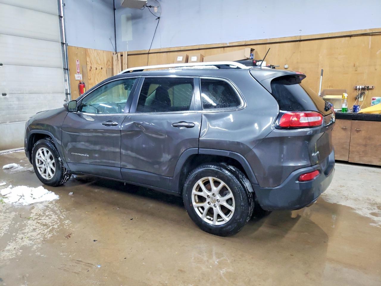 2015 Jeep Cherokee Latitude - zdjęcie 2