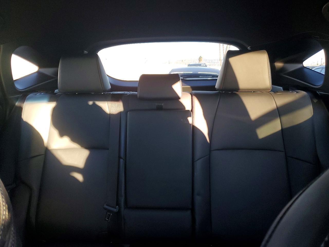 2023 Toyota Venza Le - zdjęcie 10