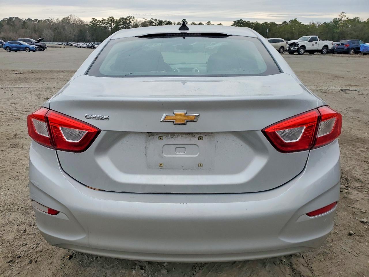 2018 Chevrolet Cruze Ls - zdjęcie 6