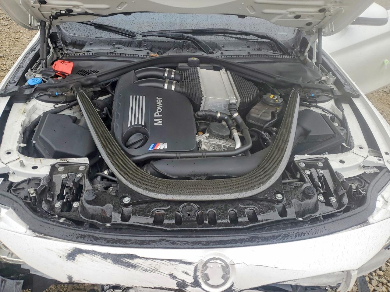 2017 BMW M4 - zdjęcie 11