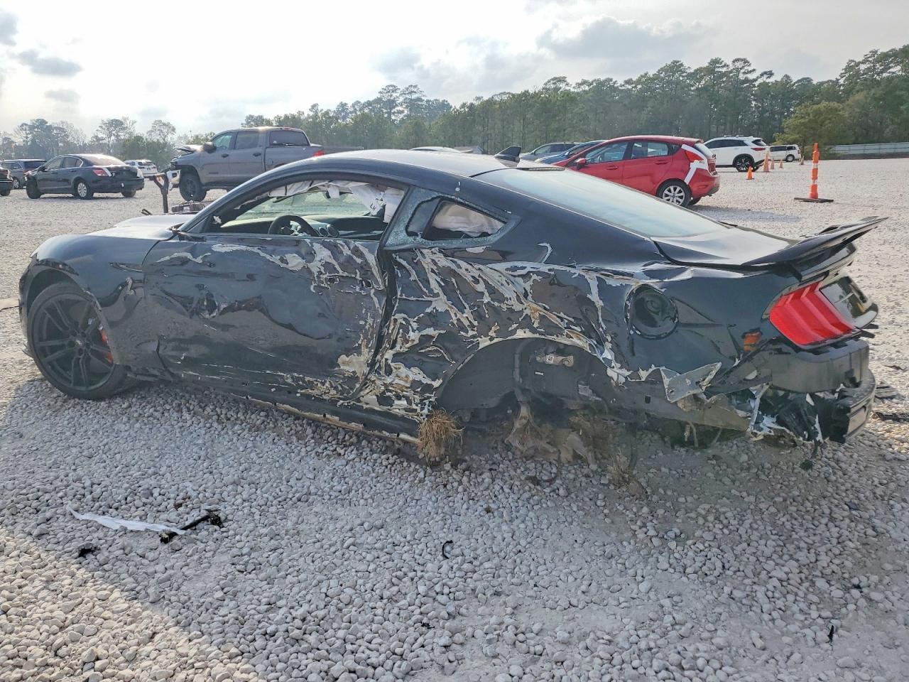 2021 Ford Mustang Shelby Gt500 - zdjęcie 2
