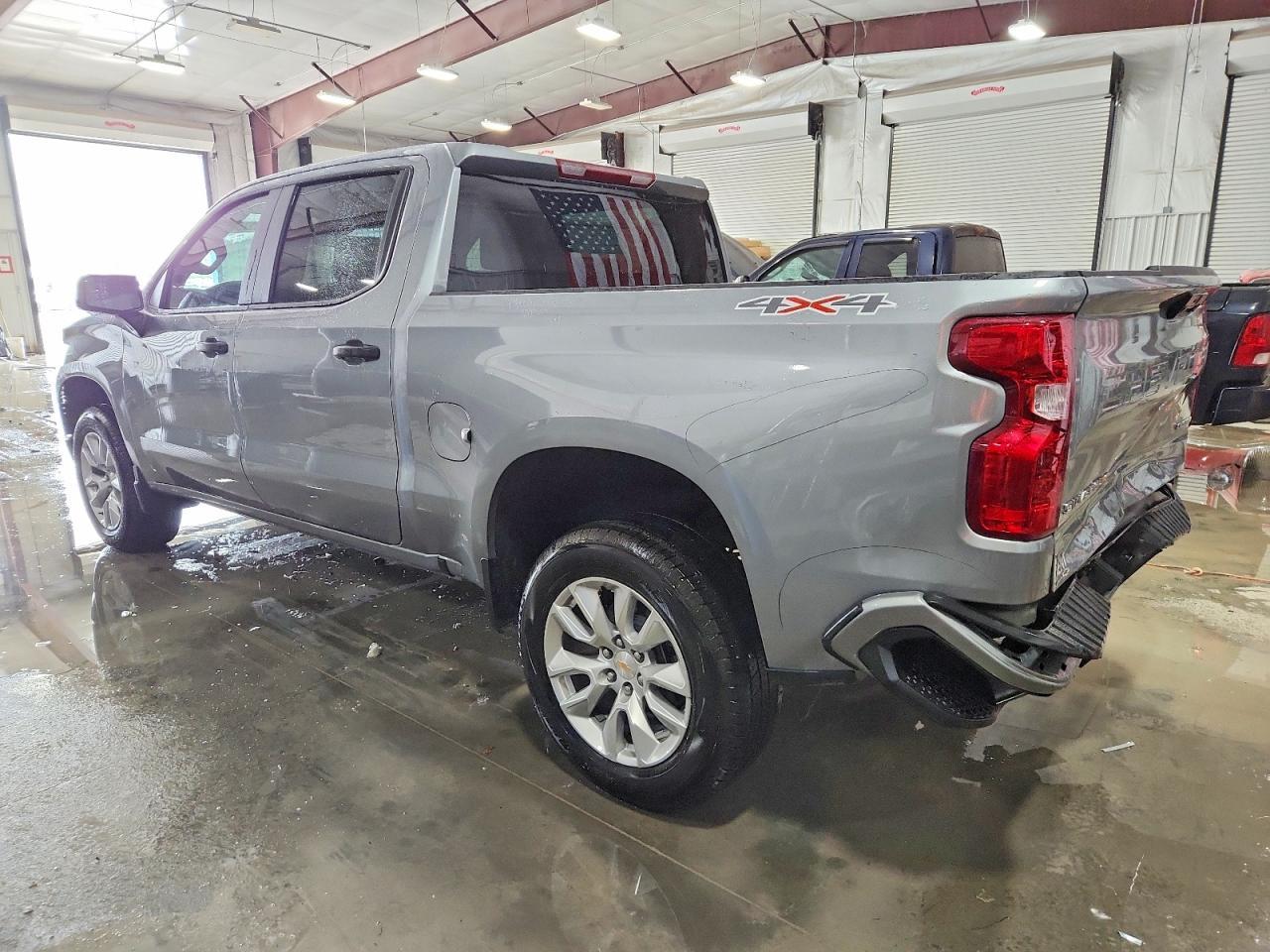 2026 Chevrolet Silverado K1500 Custom - zdjęcie 2