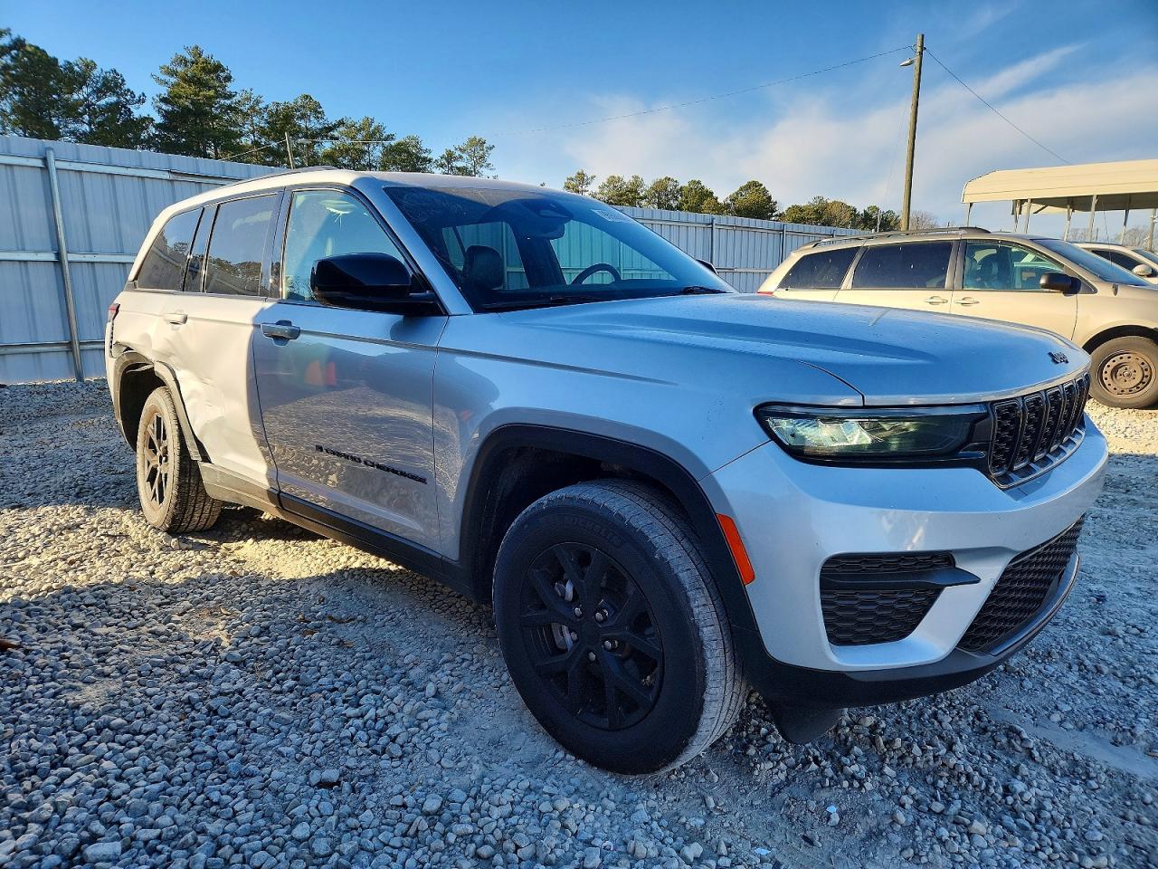 2024 Jeep Grand Cherokee Laredo - zdjęcie 4