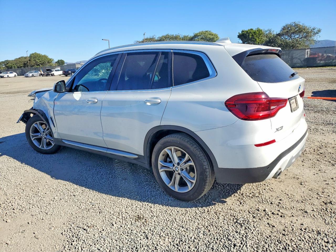 2020 BMW X3 Sdrive30I - zdjęcie 2