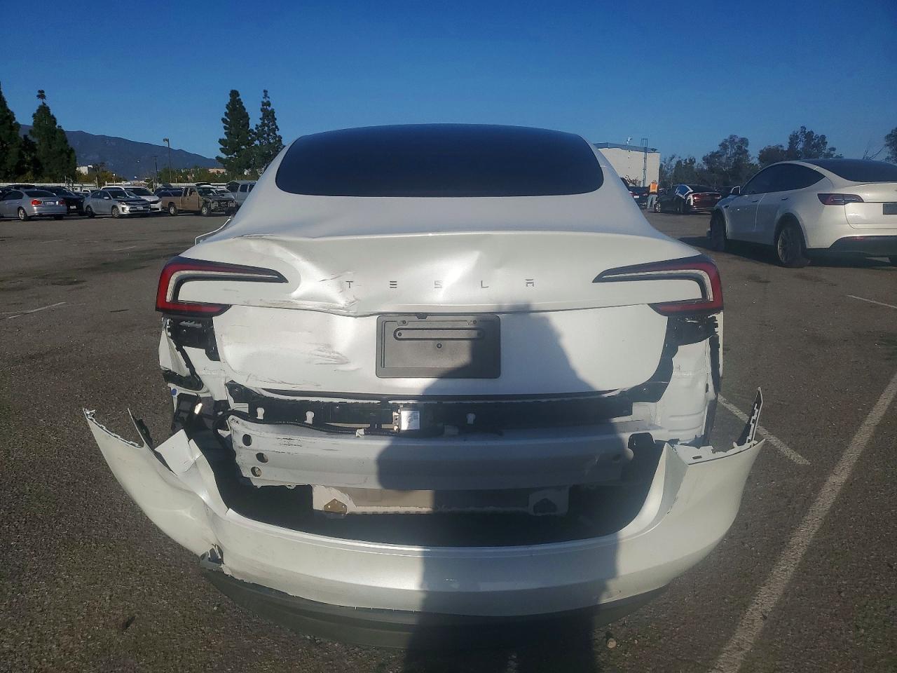 2025 Tesla Model 3 - zdjęcie 6