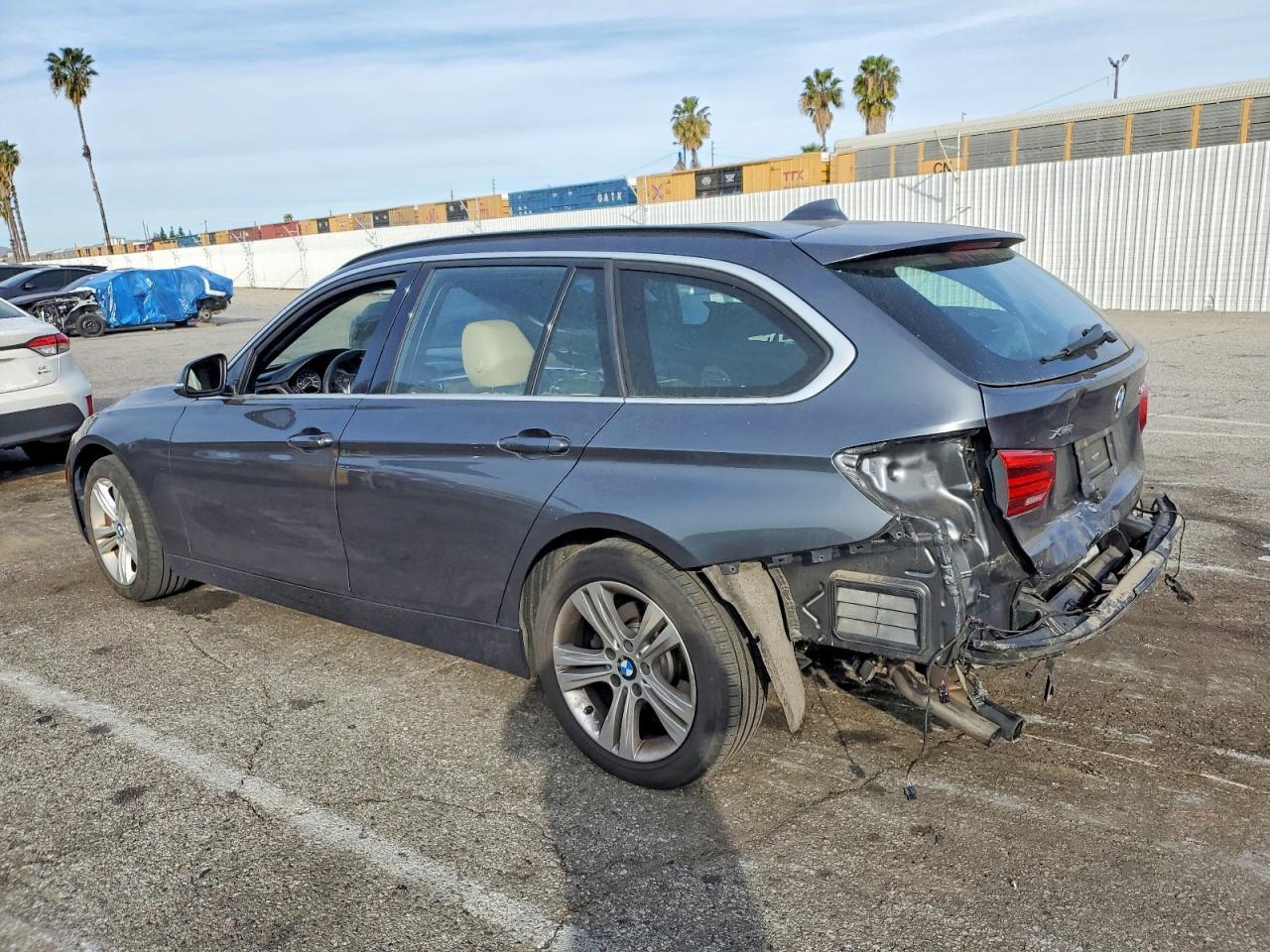 2016 BMW 328 Xi - zdjęcie 2