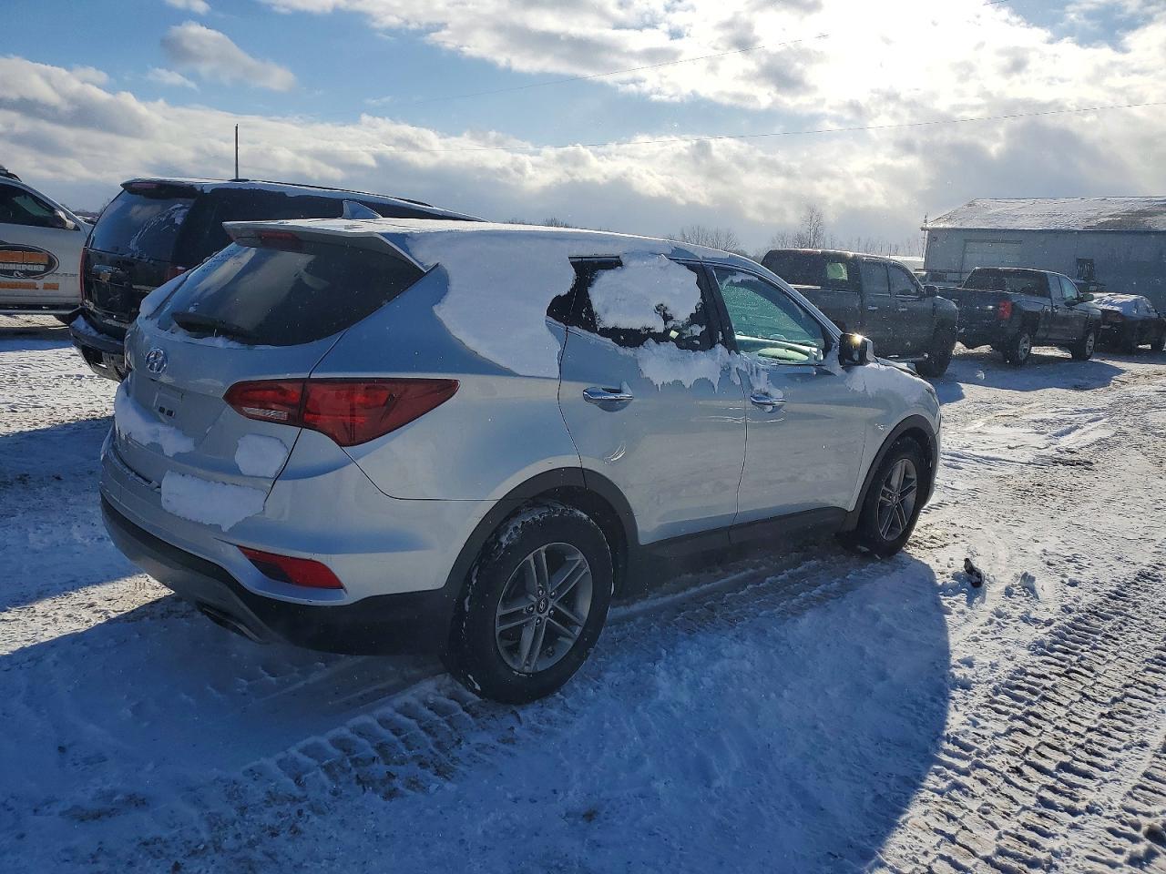 2017 Hyundai Santa Fe Sport 2.4L - zdjęcie 3