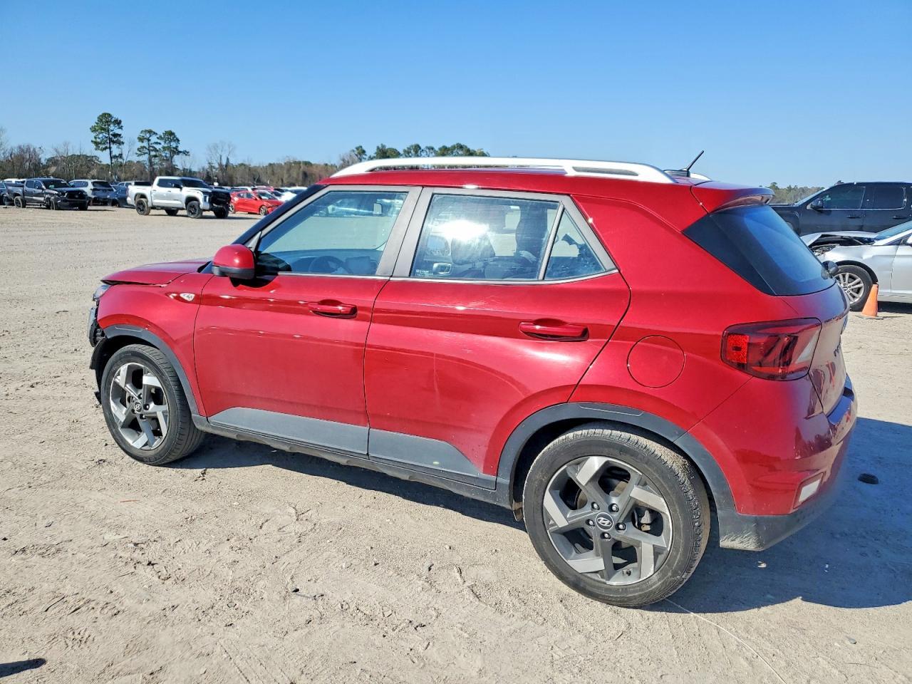 2023 Hyundai Venue Sel - zdjęcie 2