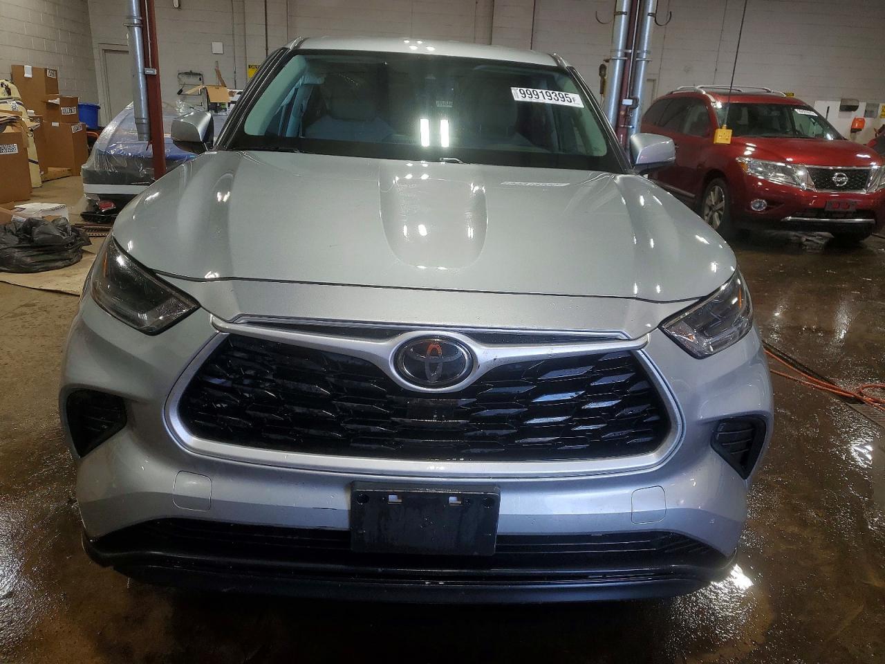 2021 Toyota Highlander L - zdjęcie 5