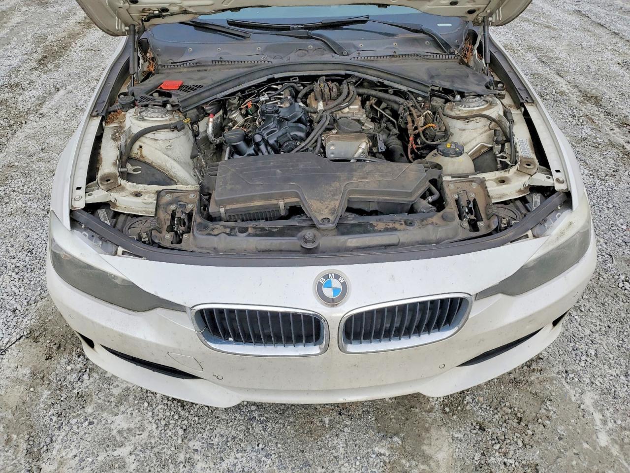 2014 BMW 328 I - zdjęcie 11