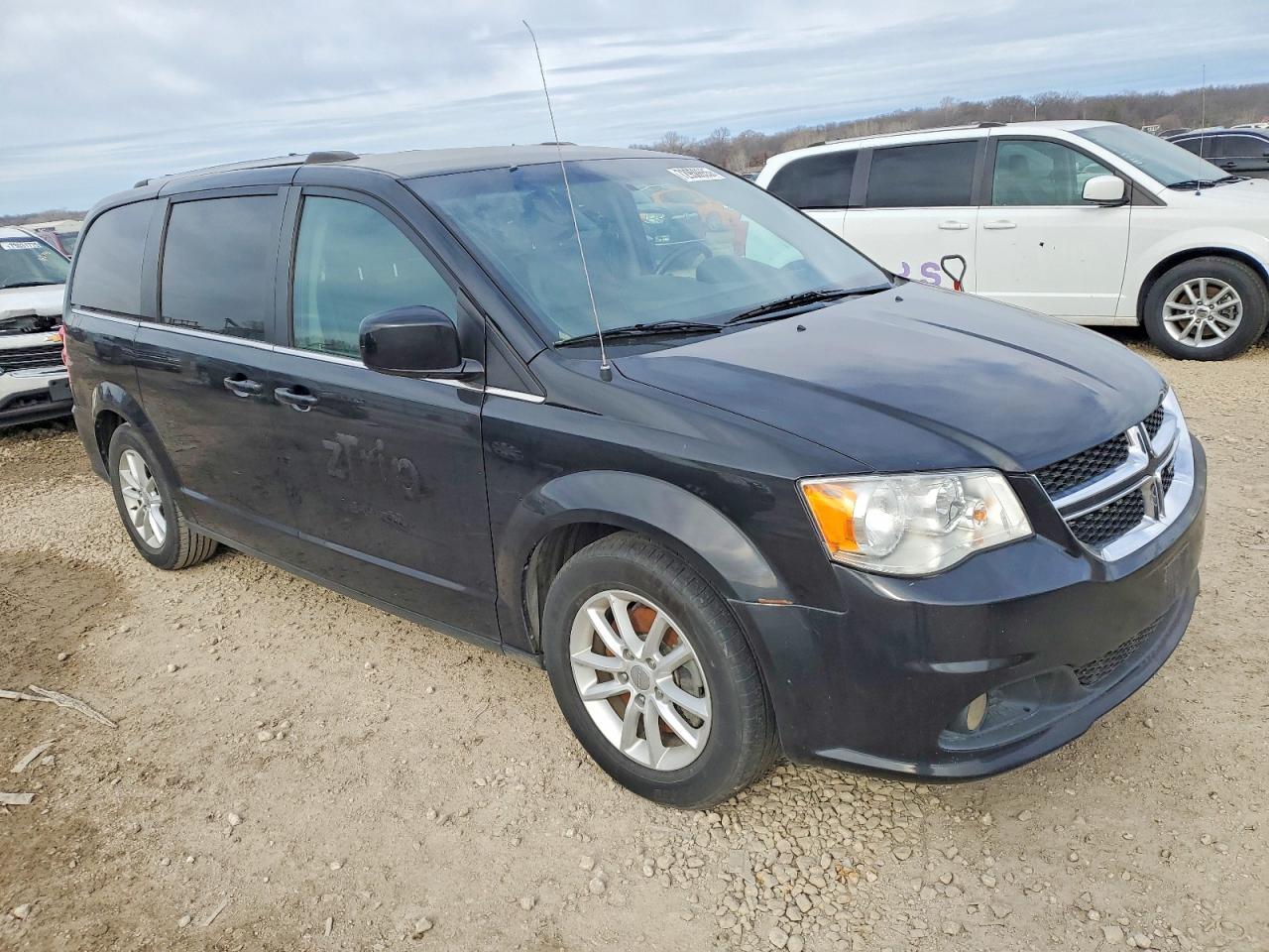 2019 Dodge Grand Caravan Sxt - zdjęcie 4