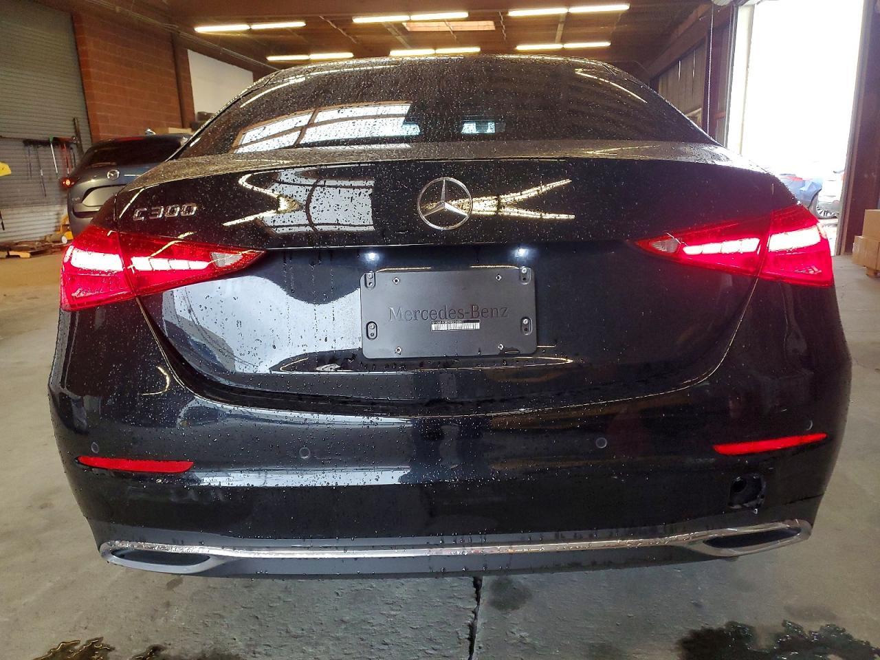 2024 Mercedes-Benz C 300 - zdjęcie 6