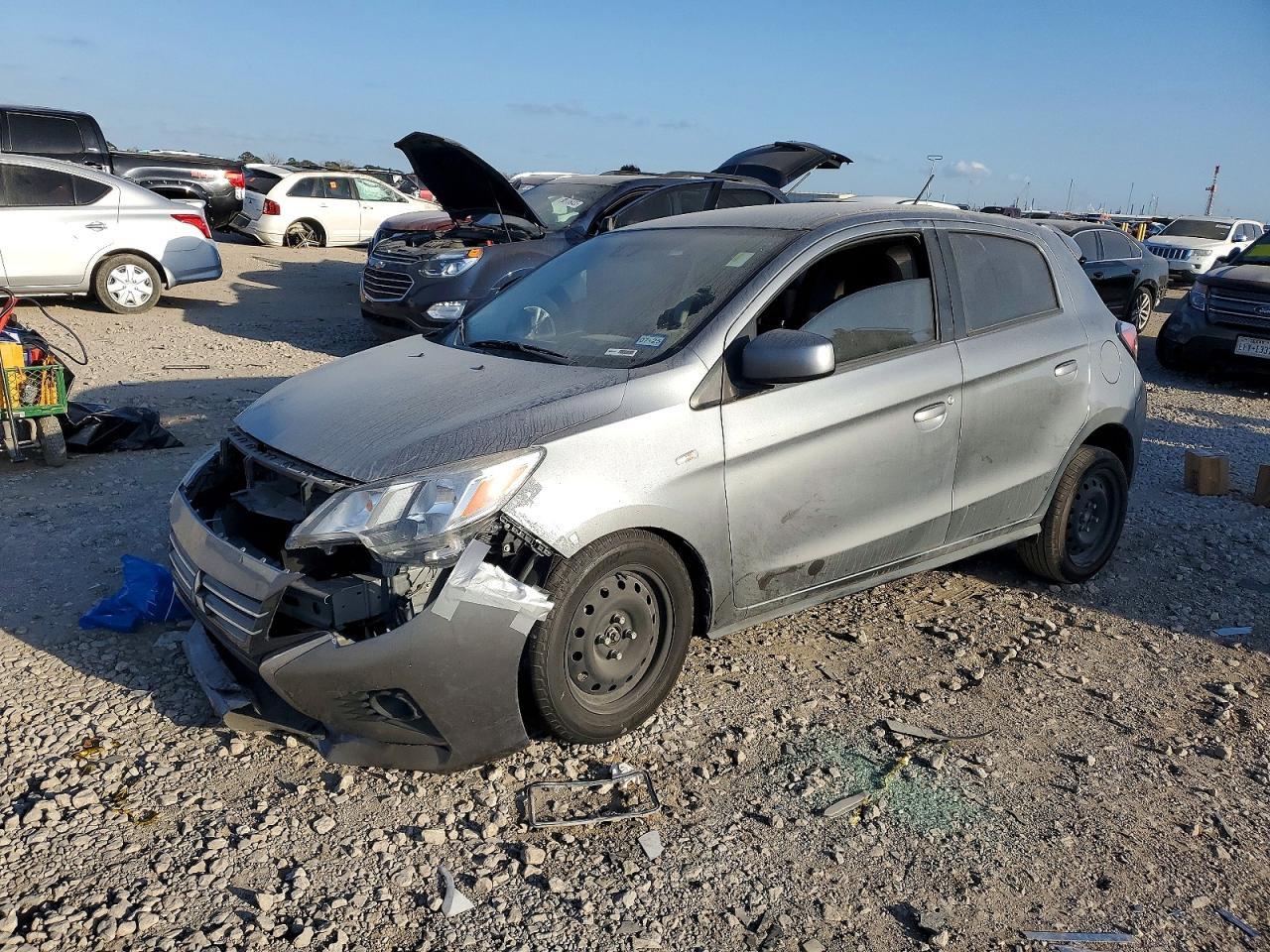 2023 Mitsubishi Mirage Es - zdjęcie główne