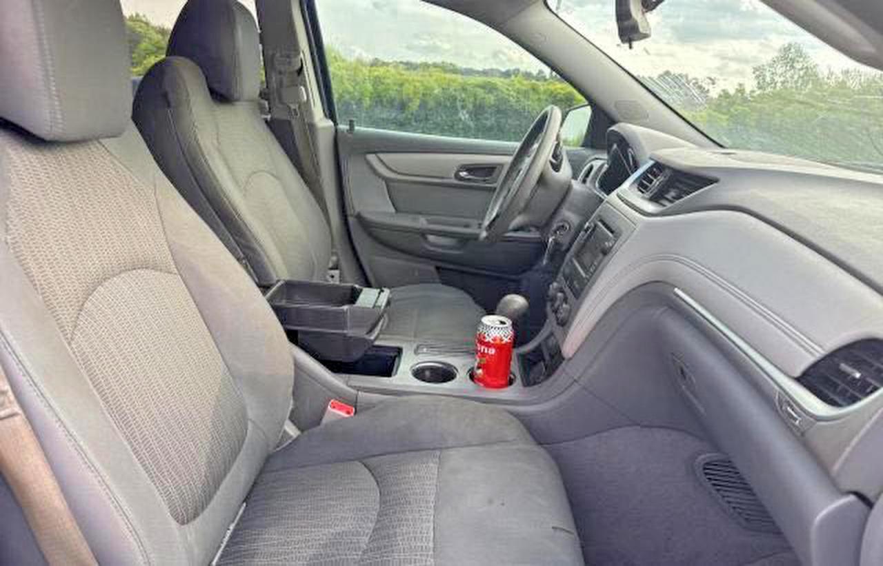2015 Chevrolet Traverse Ls - zdjęcie 5