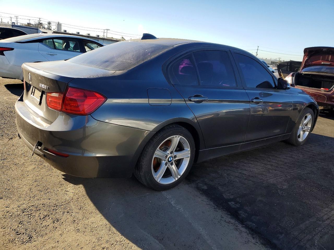 BMW Seria 3 - zdjęcie 3