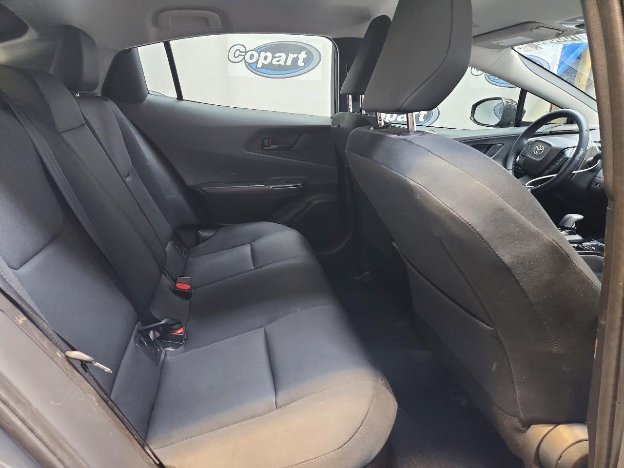 2024 Toyota Prius Le - zdjęcie 10