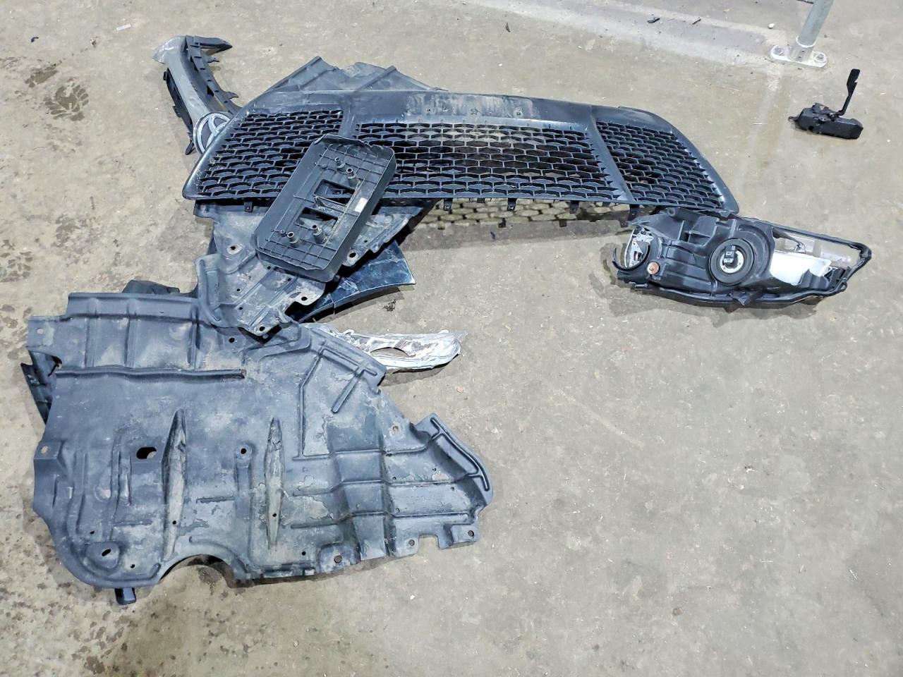 2015 Toyota Camry Le - zdjęcie 12