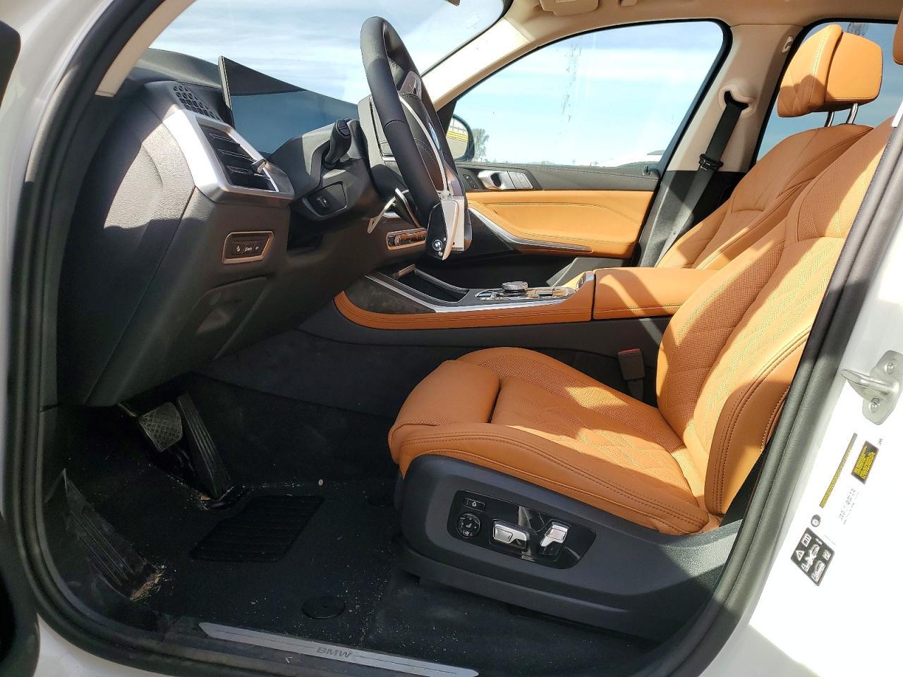 2026 BMW X7 xDrive40I - zdjęcie 7