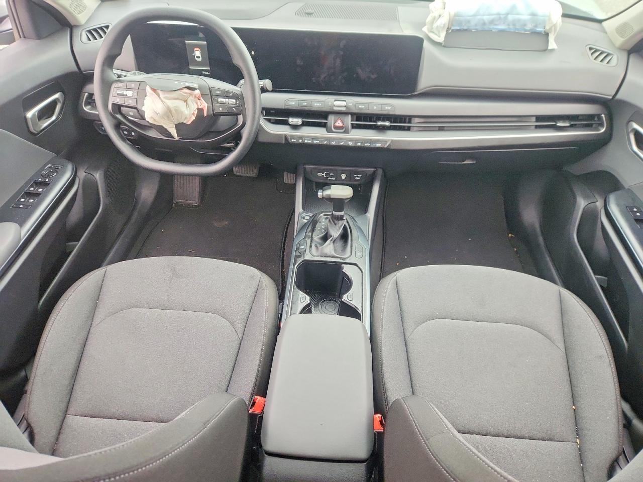 2025 Kia K4 Lx - zdjęcie 8