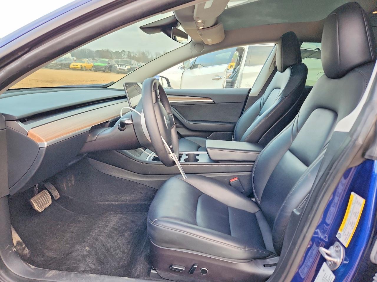 2023 Tesla Model 3 - zdjęcie 7