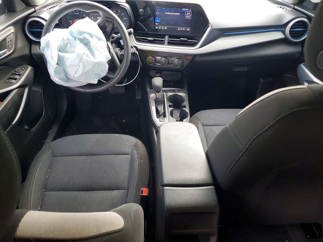 2024 Chevrolet Trax Ls - zdjęcie 8