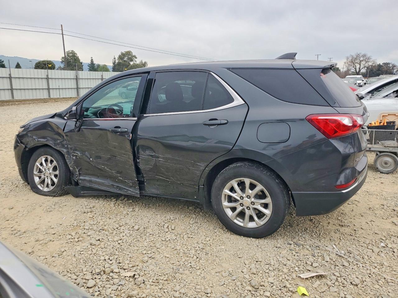 2020 Chevrolet Equinox Lt - zdjęcie 2