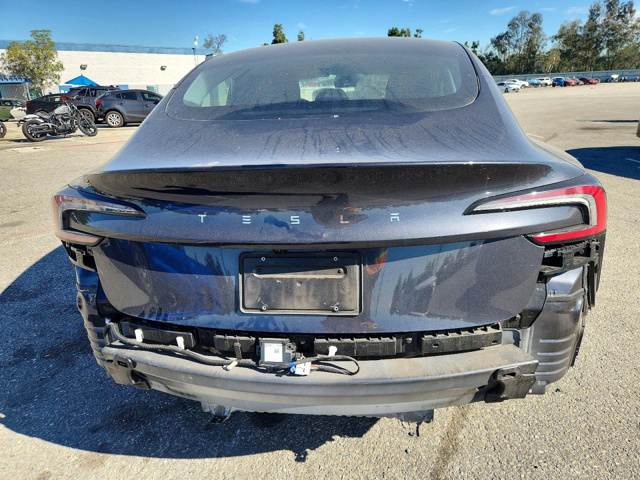 2025 Tesla Model 3 - zdjęcie 6