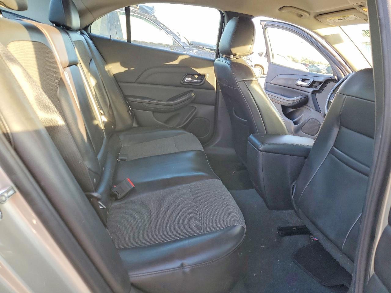 2015 Chevrolet Malibu 1Lt - zdjęcie 10