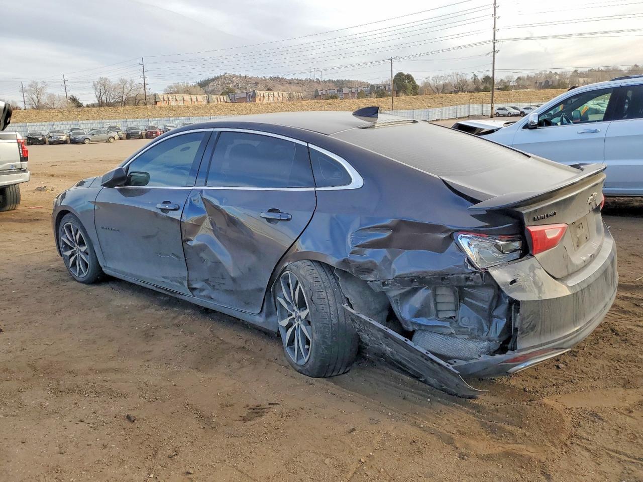 2022 Chevrolet Malibu Rs - zdjęcie 2