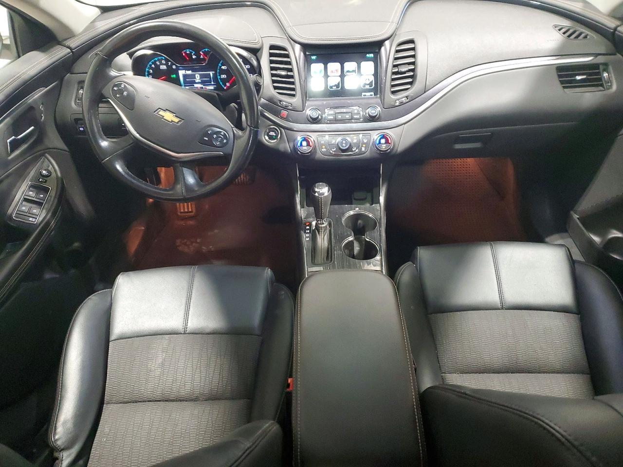 2020 Chevrolet Impala Lt - zdjęcie 8