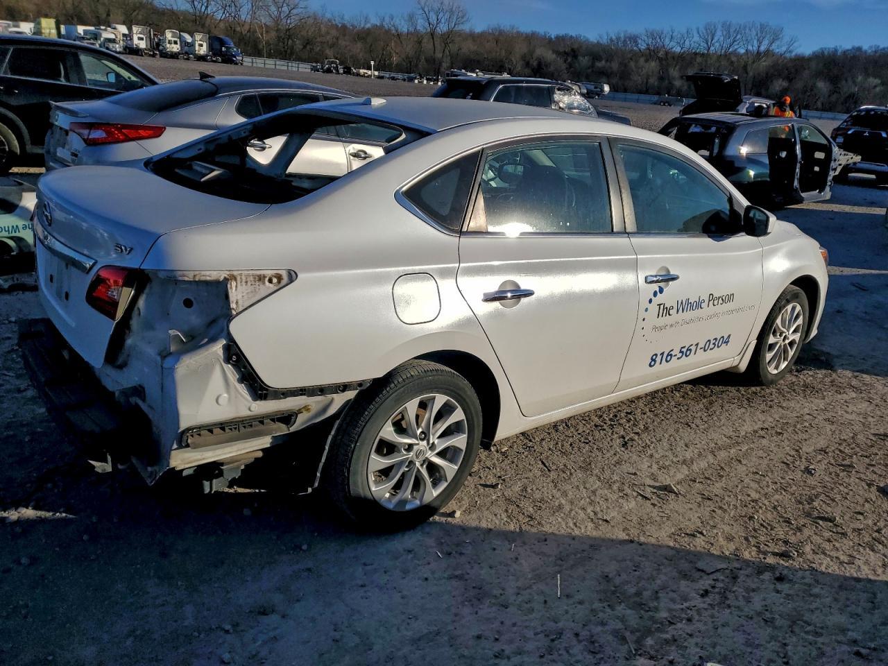 2017 Nissan Sentra S - zdjęcie 3