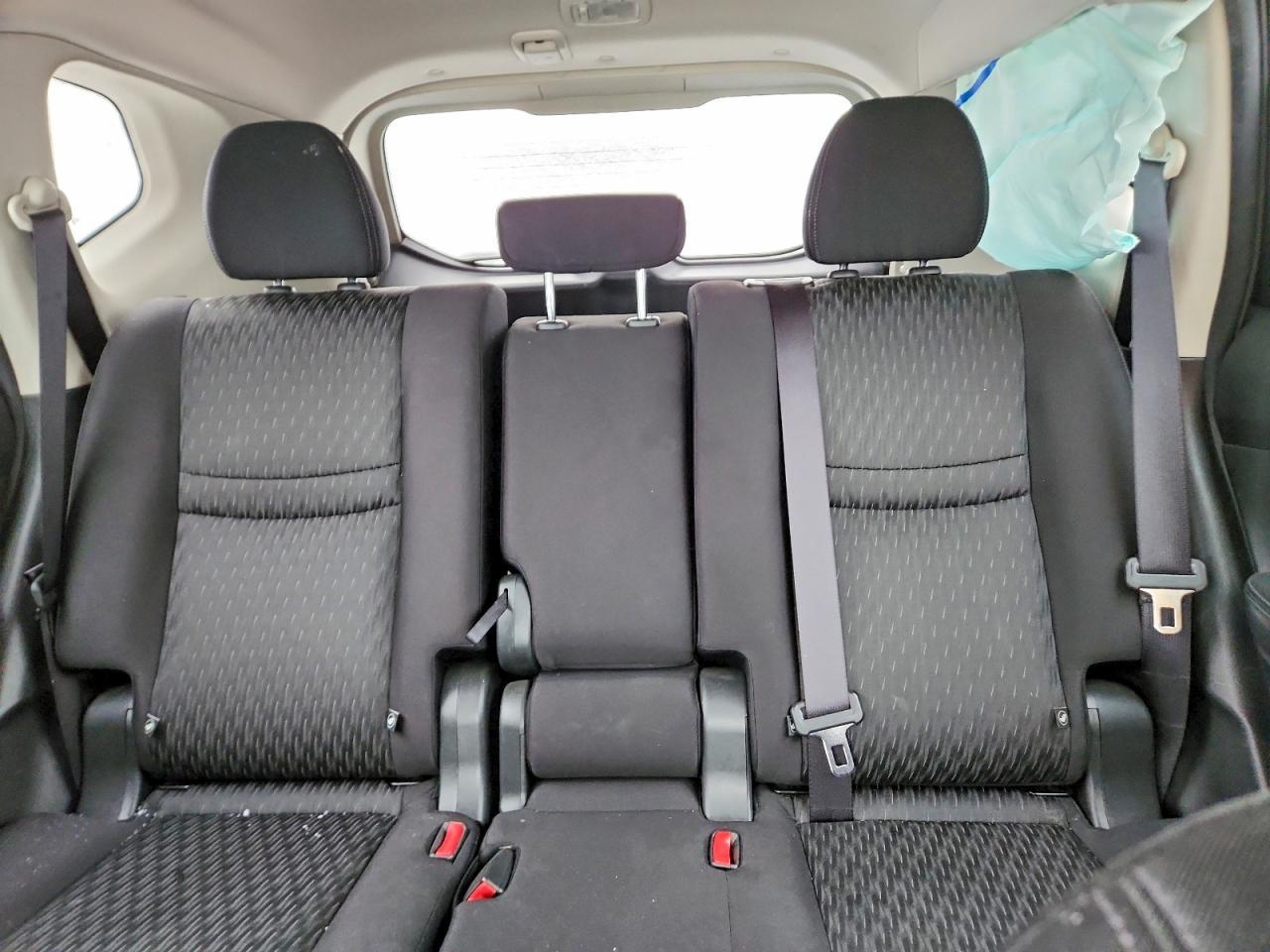 2019 Nissan Rogue S - zdjęcie 10