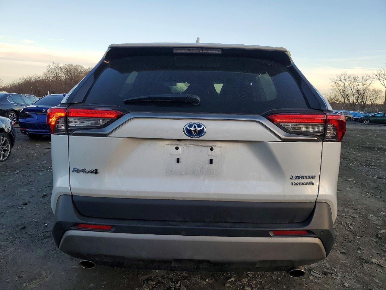 2024 Toyota Rav4 Limited - zdjęcie 6