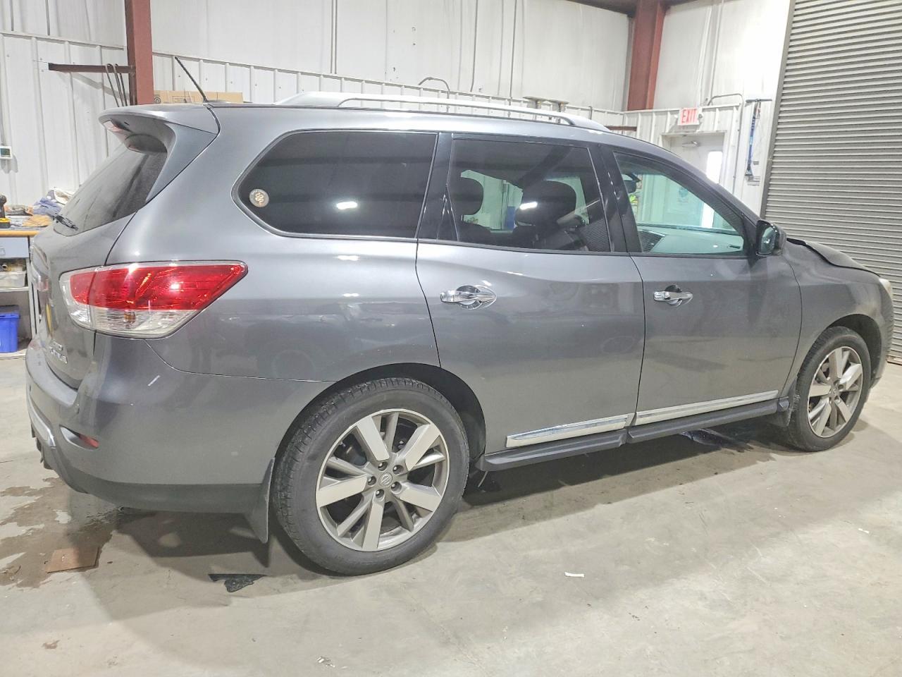 2016 Nissan Pathfinder S - zdjęcie 3