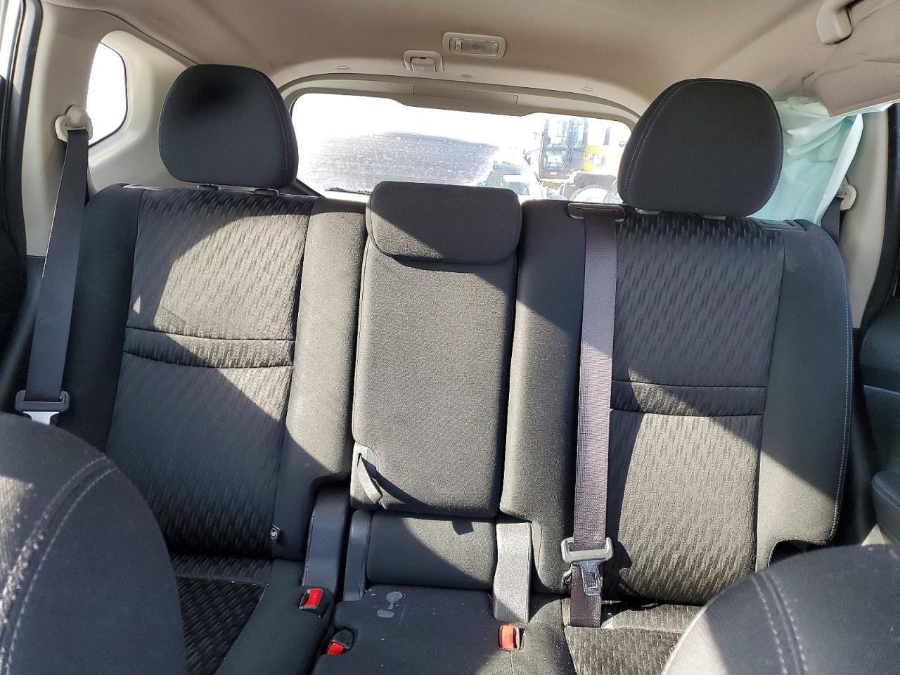 2017 Nissan Rogue S - zdjęcie 10