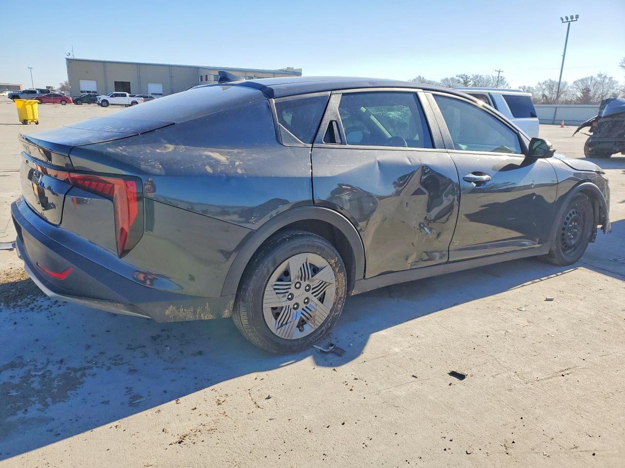 2025 Kia K4 Lx - zdjęcie 3