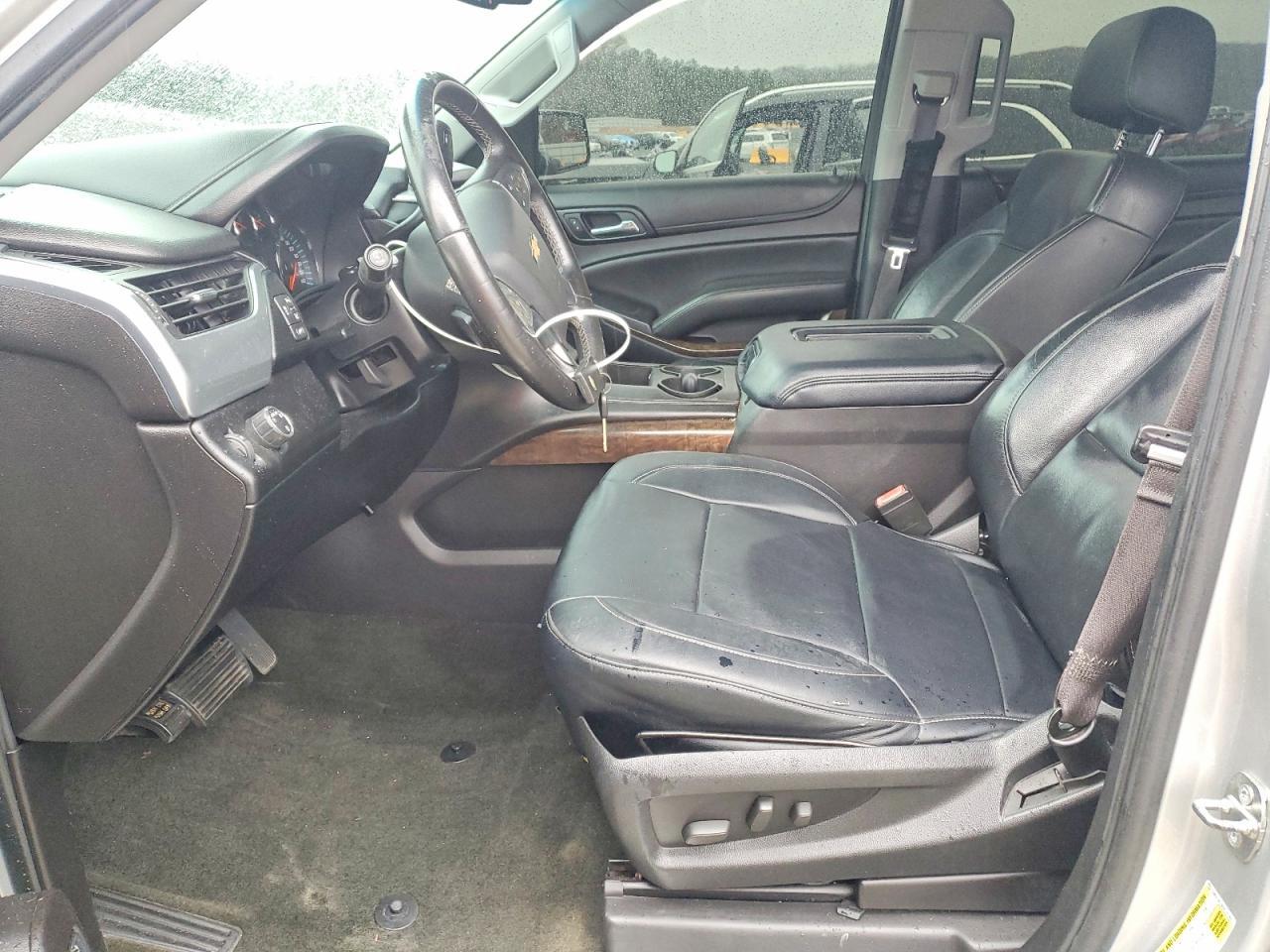 2015 Chevrolet Suburban C1500 Lt - zdjęcie 7