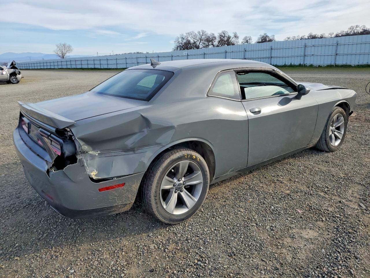 2018 Dodge Challenger Sxt - zdjęcie 3