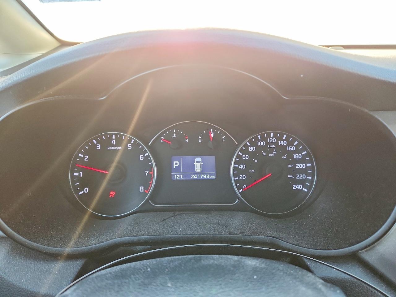 2014 Kia Rondo - zdjęcie 9