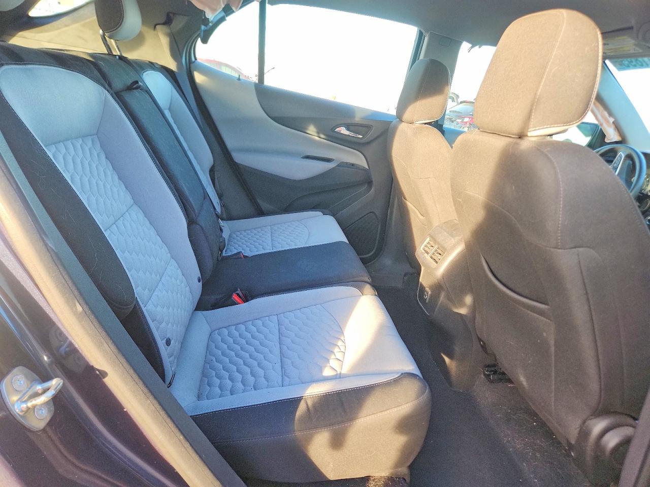 2019 Chevrolet Equinox Ls - zdjęcie 11