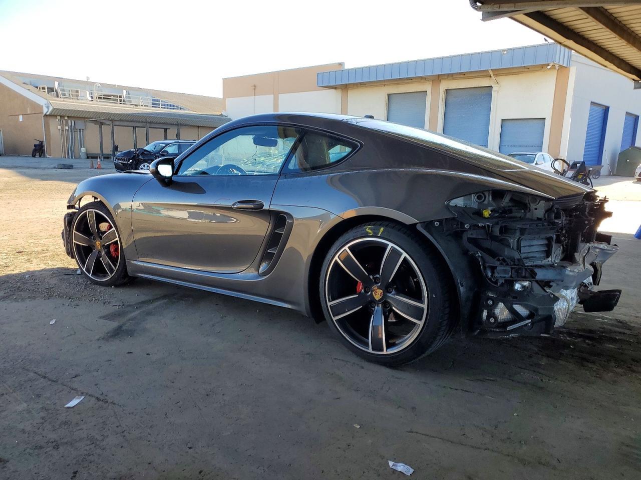 2019 Porsche Cayman S - zdjęcie 2