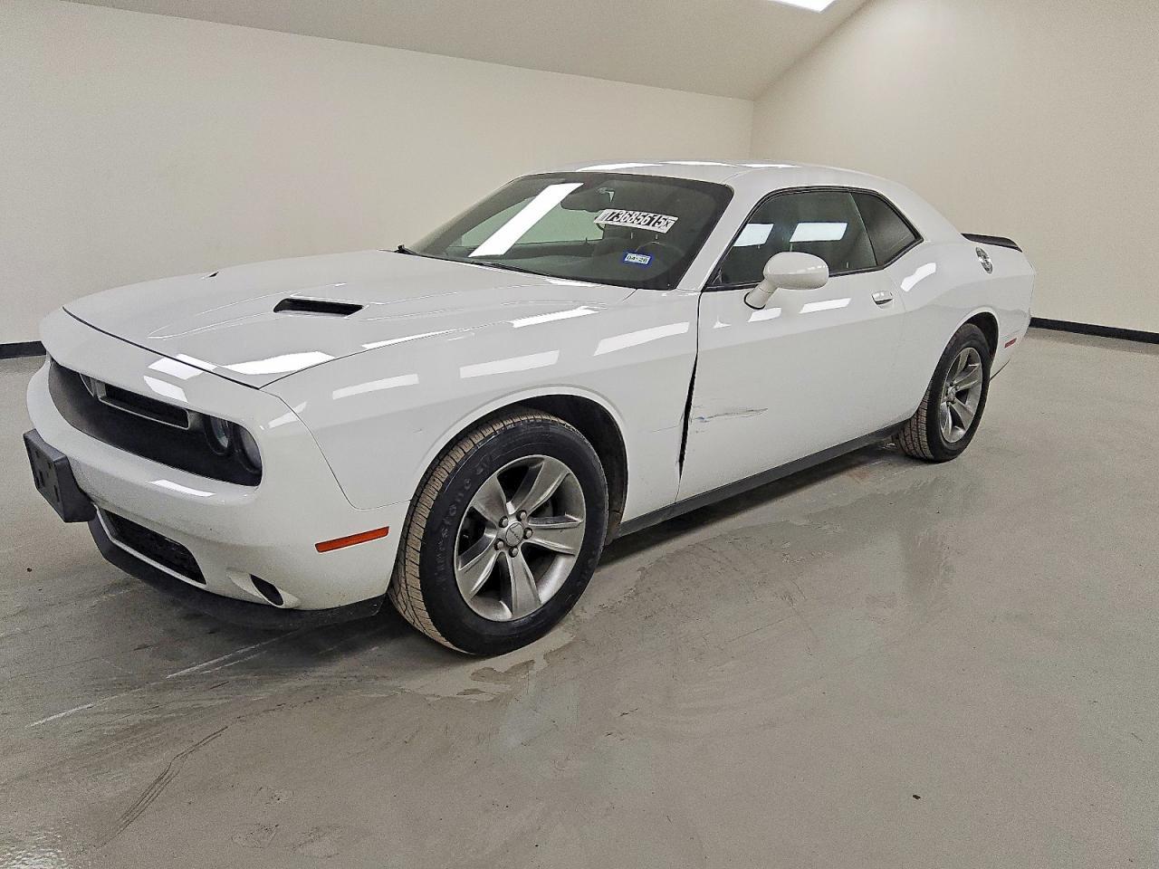 2019 Dodge Challenger Sxt - zdjęcie główne