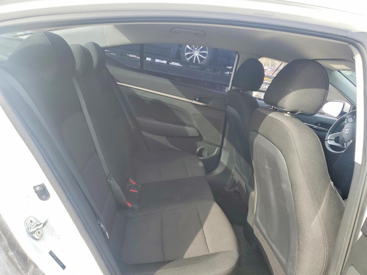2020 Hyundai Elantra Sel - zdjęcie 10