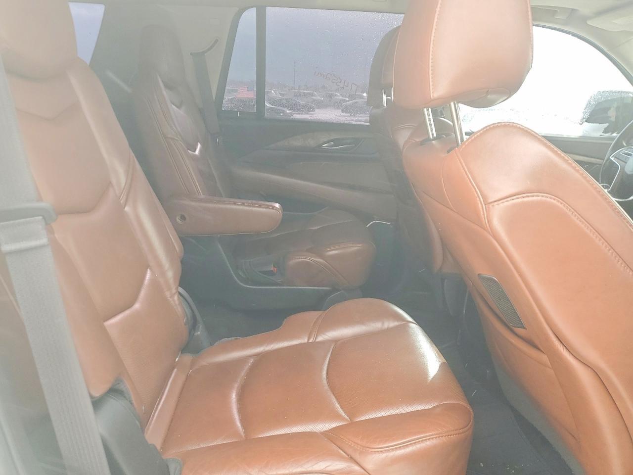 2017 Cadillac Escalade Luxury - zdjęcie 11