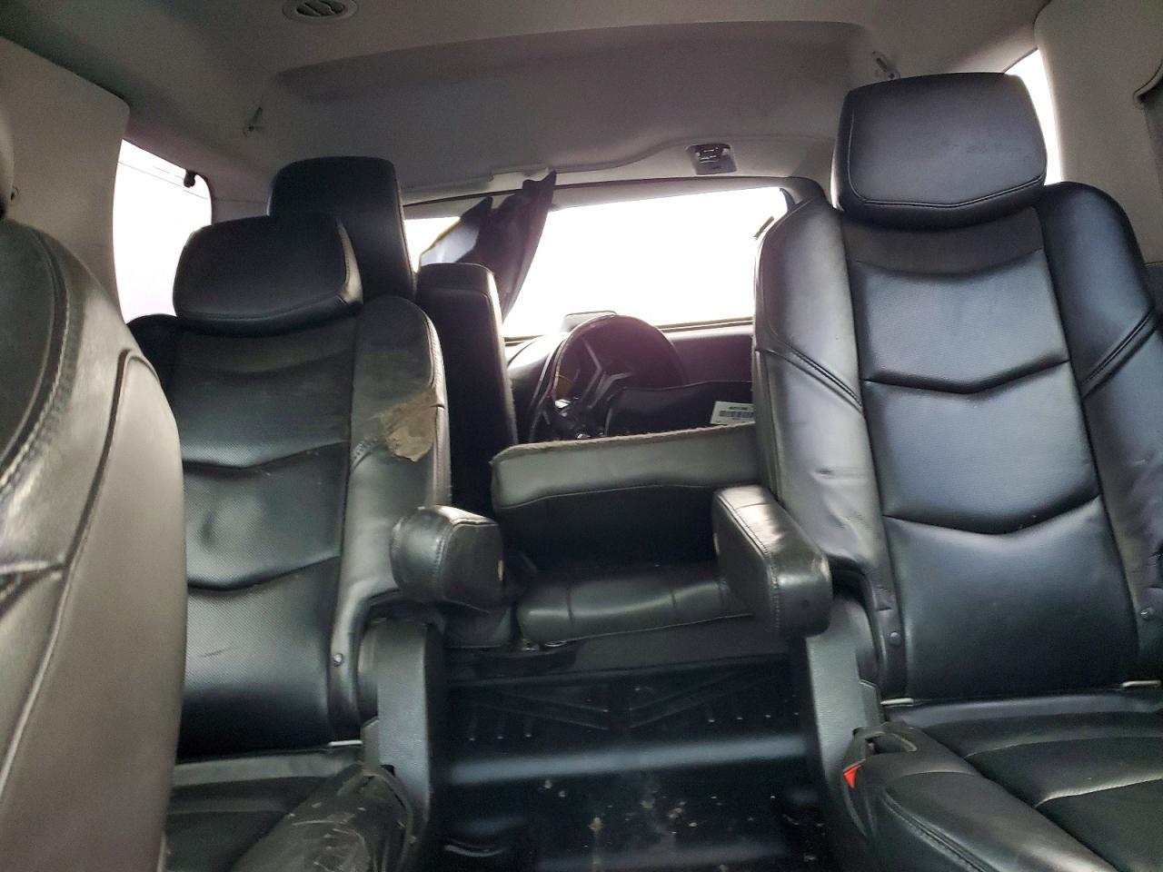 2015 Cadillac Escalade Luxury - zdjęcie 10