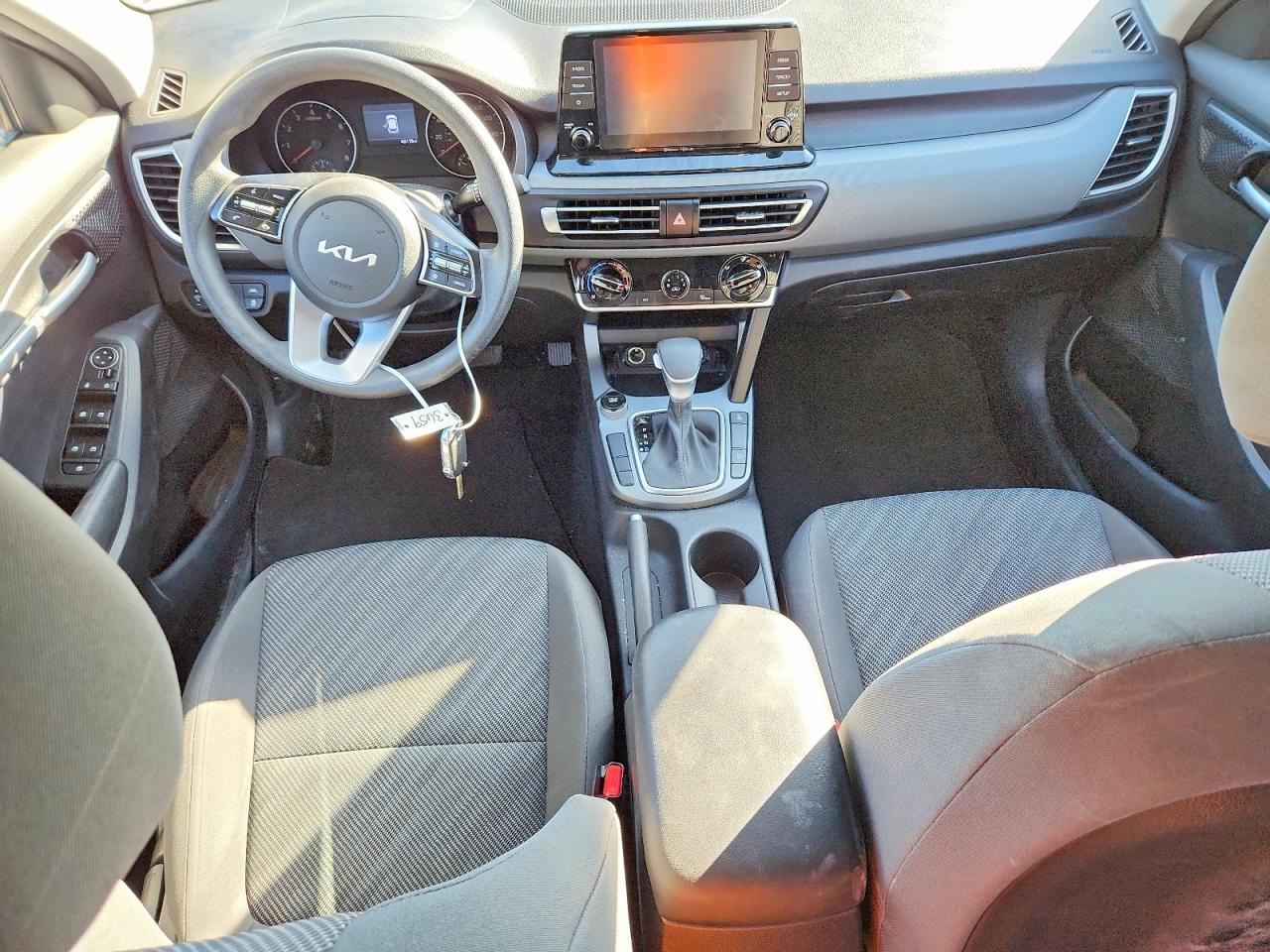 2023 Kia Seltos Lx - zdjęcie 8