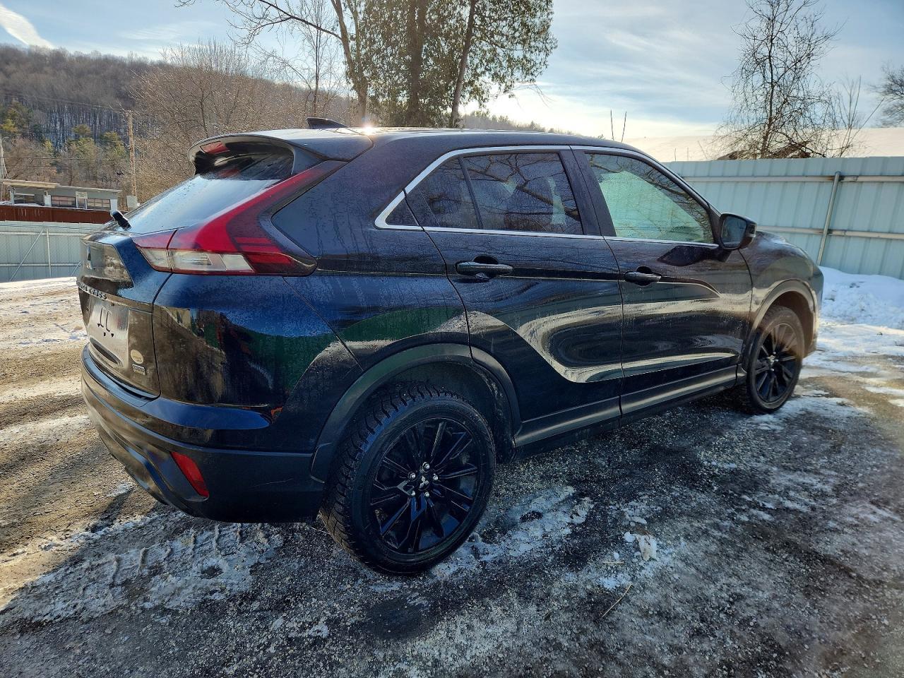2023 Mitsubishi Eclipse Cross Le - zdjęcie 3