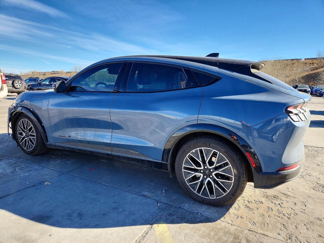 2024 Ford Mustang Mach-E Premium - zdjęcie 2