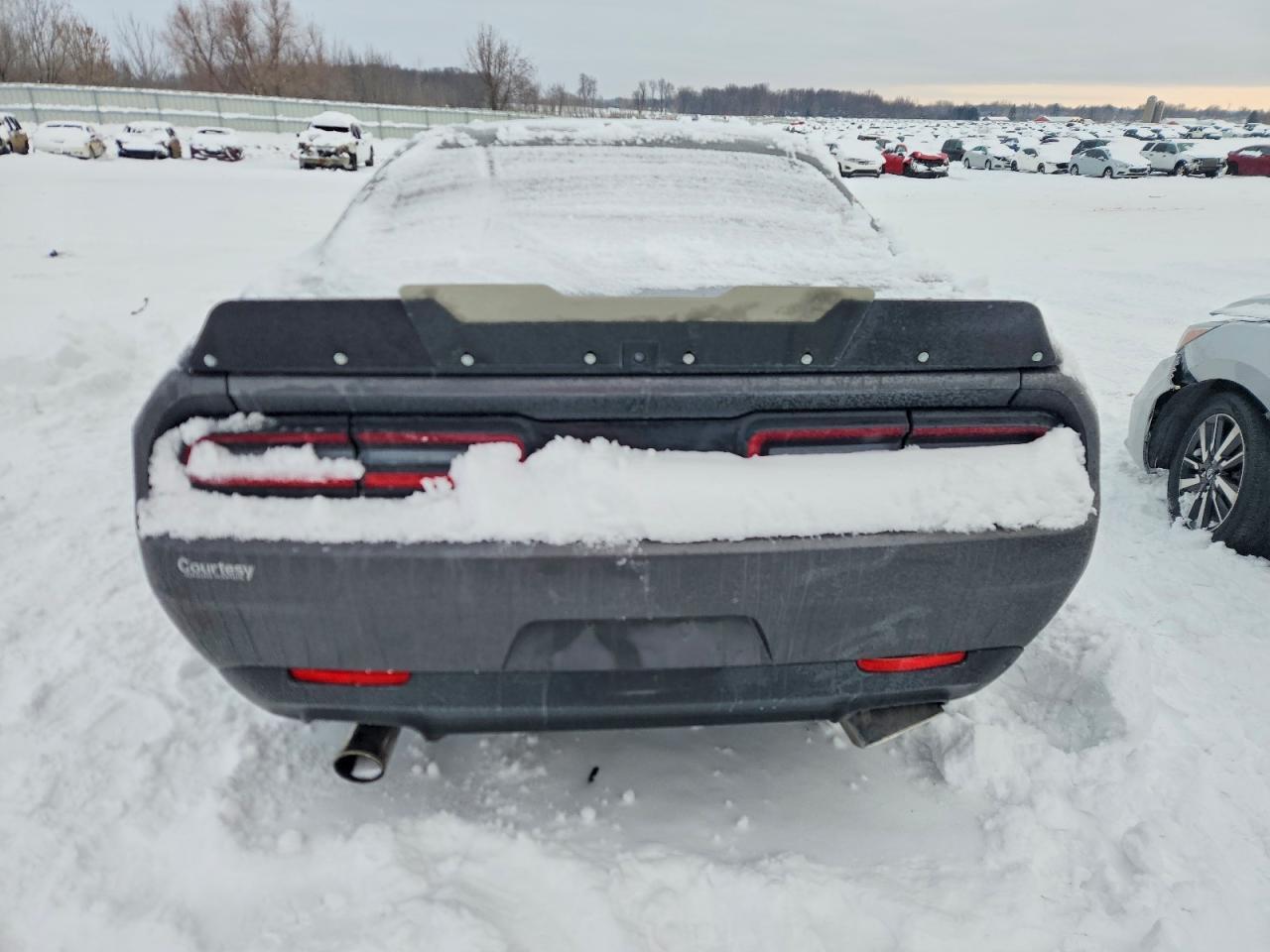 2022 Dodge Challenger Sxt - zdjęcie 6